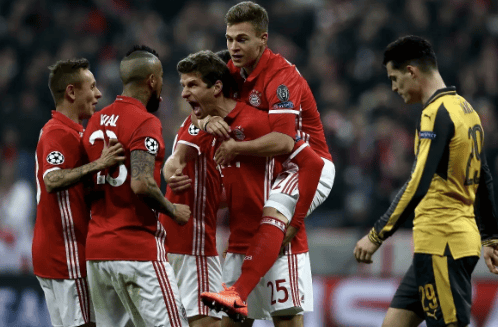 JDG赛后群访 Kanavi：第一局想玩一把芮尔打野 所以就选了