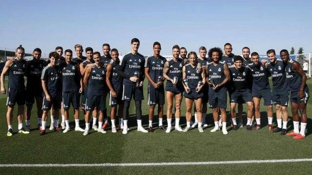 LEC解说整活P图：369的剑魔和deokdam的厄斐琉斯