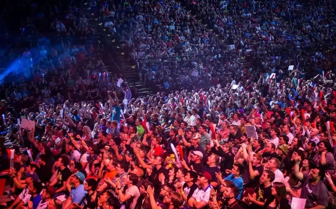 LPL 常规赛每日 TOP5： xqw 主宰岩石阵